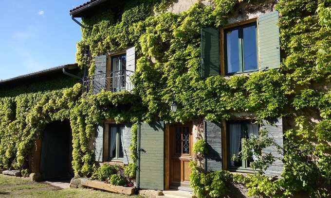 Fleurieux-sur-l'Arbresle House | Large family home, charm and character in the countryside, near Lyon
