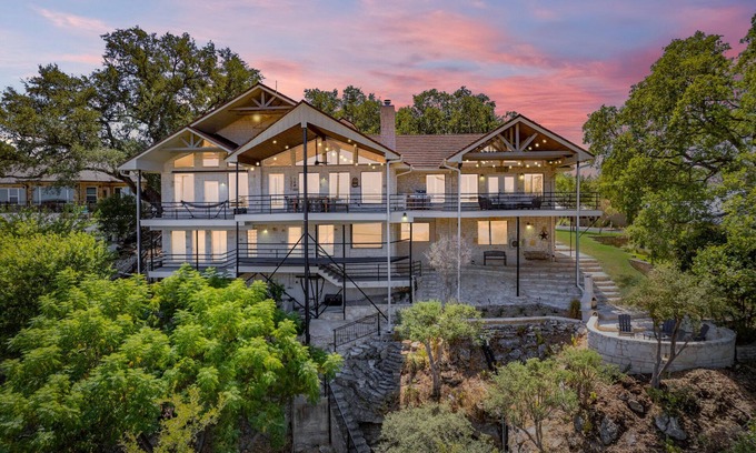 Spicewood House | Large Group Fave - Huge Patios, BBQ Grill, + Views