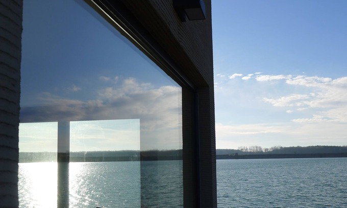 Lobnitz House | Large holiday home with its own beach, fireplace, sauna, right on the lake, near Leipzig