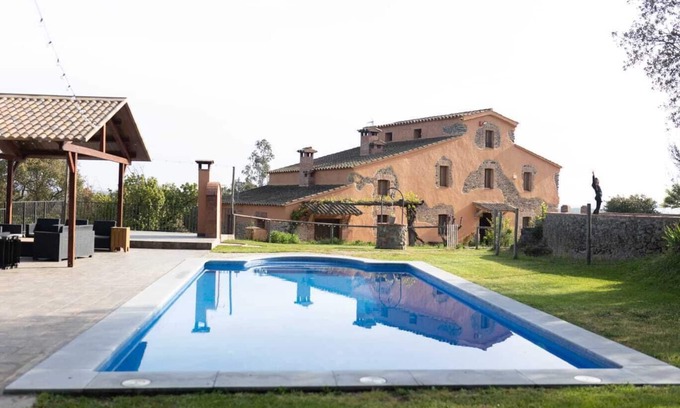 Macanet de la Selva Cottage | Large house with pool 2 BBQ, close to the beaches ideal for celebrations.