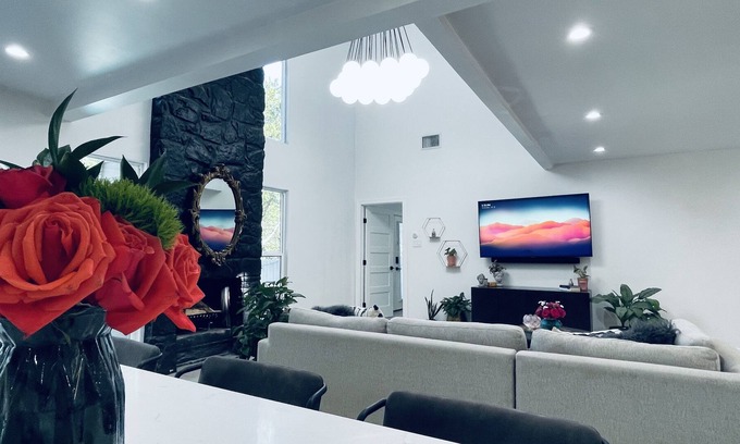 Northwest Hills Condo | Large House w/ Pool 5 miles from Downtown Austin