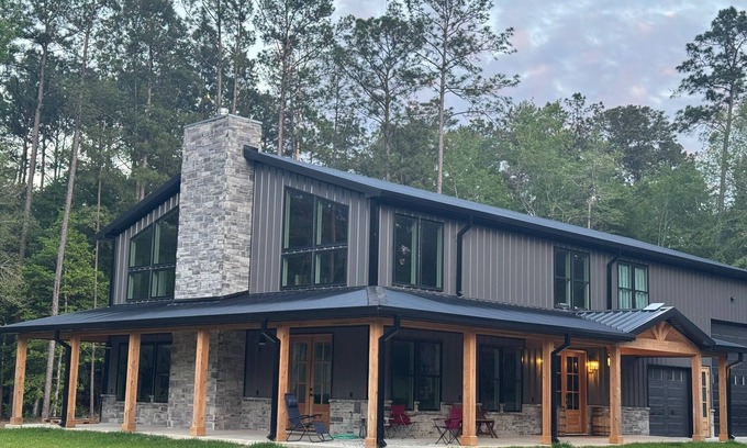 Jasper House | Large Living Minutes from Lake Sam Rayburn