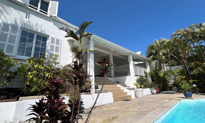 La Providence House | Large villa with pool