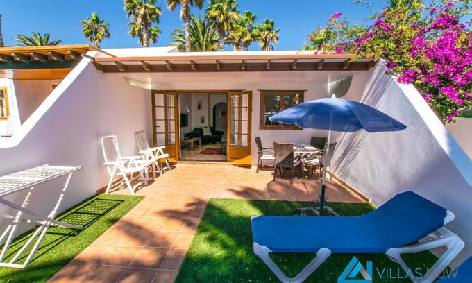 Playa Blanca Villa | Las Brisas 112 - LH1033 By Villas Now Ltd