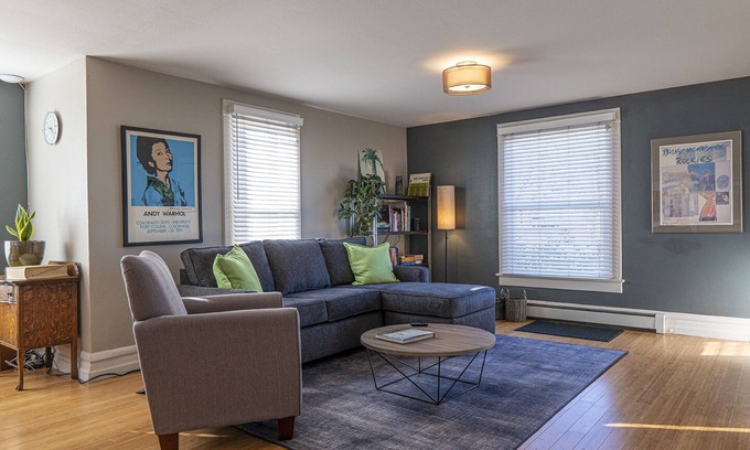 Grand Junction House | Launch your Colorado adventures – Historic Downtown convenience