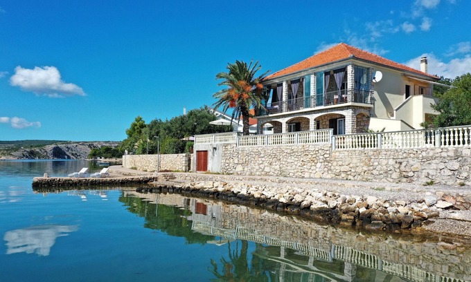 Maslenica Apartment | Laura, No 3 Apartment with sea view, balcony and terraces - Laura, No.3