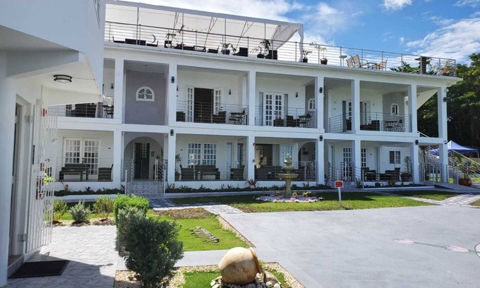 Ocho Rios Villa | Lavender Moon Villas