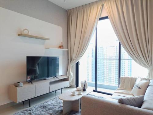 Maluri Apartment | Lavile Premier Suite Cheras 5 - 6 pax 3R2B