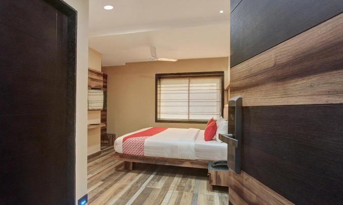 Mangalore Hotel | LAXMAN RESIDENCY MANGALORE