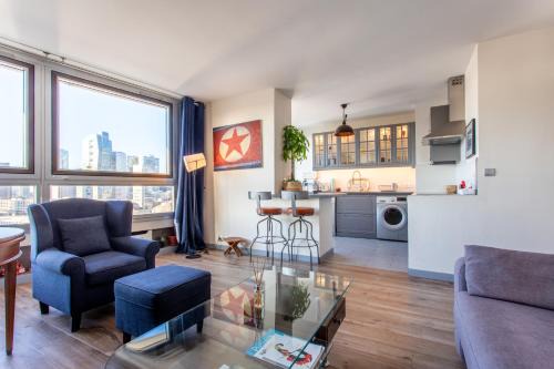 Puteaux Apartment | Le « 24th » on Blum Square