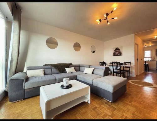 Nord - Gare Apartment | Le Bary - 10p - 100m2 - Gare - Parking Privé Gratuit