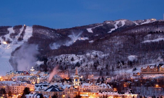 Sainte-Lucie-des-Laurentides House | Le Château : Waterfront, Beach, BBQ