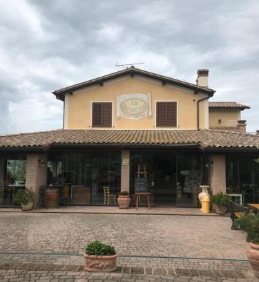 Orciano Pisano House | Le case della baracchina