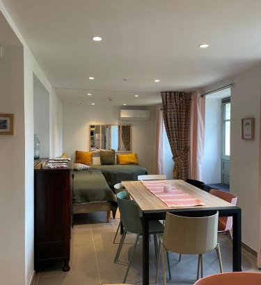 Lureuil House | Le Chêne Vert ,Gîte