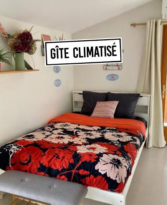 Renage Apartment | Le Clocher, Studio duplex avec clim