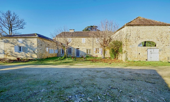 Valence-sur-Baise House | Le Clos Boissière - Charming gîte with swimming pool in the heart of the Gers