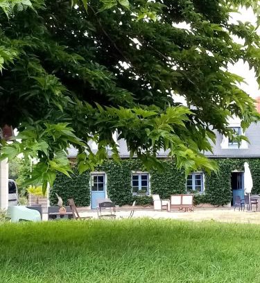 Longue-Jumelles Bed & Breakfast | Le clos champêtre