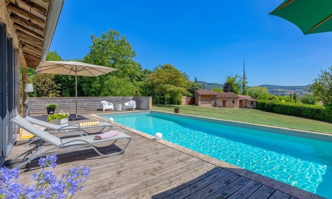 Cluny House | Le Clos des Acacias - CLUNY