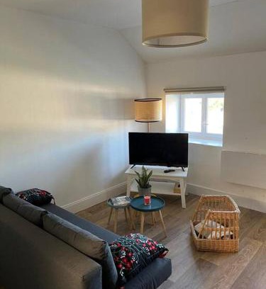 Fleurey-sur-Ouche Apartment | Le comptoir du canal 2