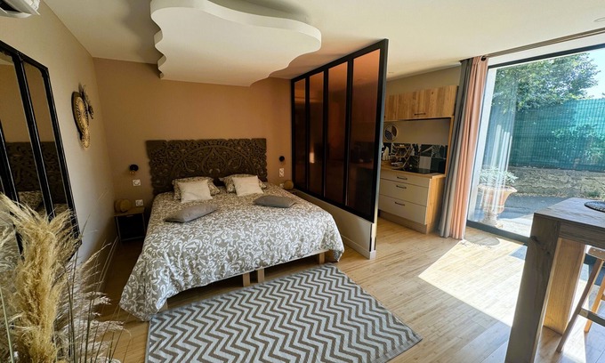 Vallabrix Apartment | Le diX - Classic Room - Vallabrix