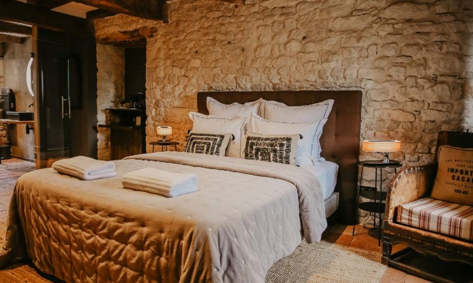 Bernac House | Le Domaine de la Monestarié Charm, elegance and scents of Tuscany