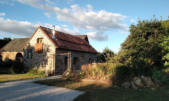 Sainte-Honorine-la-Chardonne House | Le Petit Gîte du Domaine de la Boderie