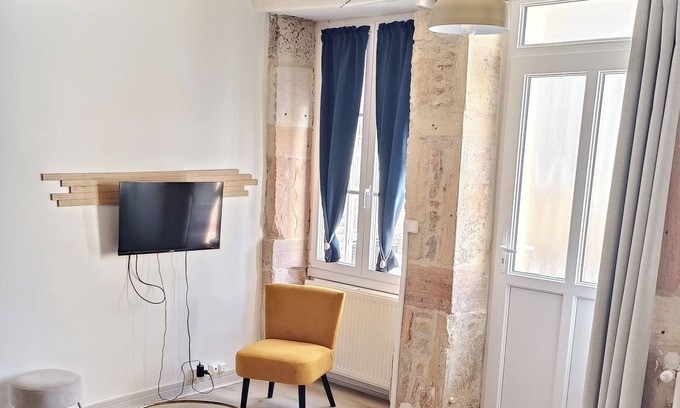 Givry House | Le Gîte de Varanges : Maison de Ville Classée 3