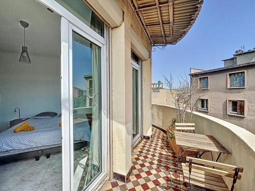 Saint-Lazare Apartment | Le Grand Appartement de la Gare - Spacieux - Les Frères de la Loc'
