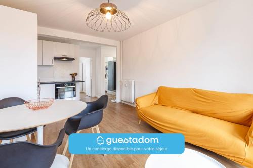 Laval Apartment | Le Mermoz Wifi Balcon Parking