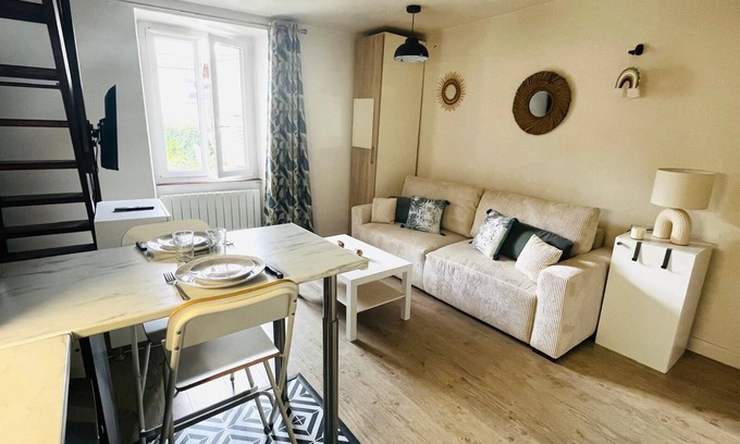 Linas Apartment | Le Nid de l'Autodrome - cosy & practical