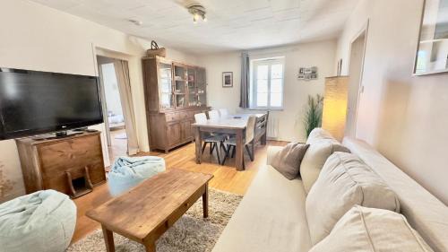 Montmerle-sur-Saone Apartment | Le Nid près de la Saône