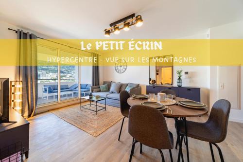 Sainte-Clotilde Centre Apartment | Le Petit Écrin - Centre & vue montagne - Wiskeys