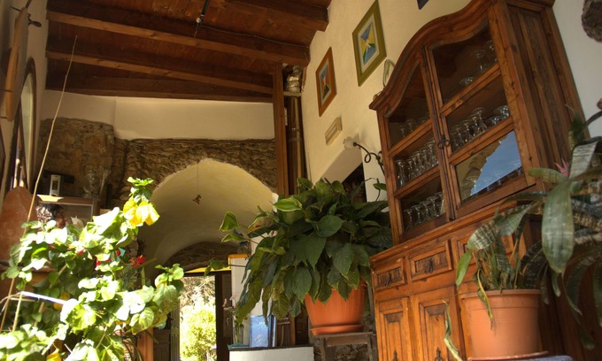 Vezzi Portio Hotel | Le Petit Chateau