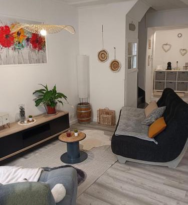 Pre-en-Pail Apartment | Le Petit Cocon