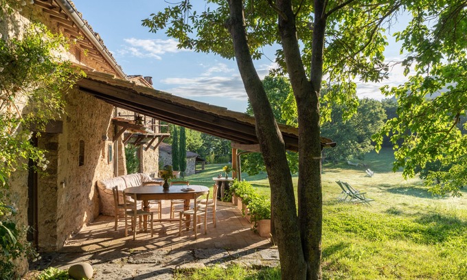 Cinigiano Villa | Le Pianore Private Tuscan Villa, Pool, Mountain views, 50ha Organic Farm