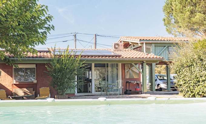 Estibeaux House | Le Pied à Terre – Cosy Holiday Home with Pool and Pyrenees View in Estibeaux