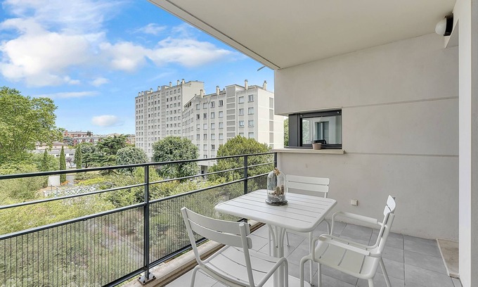 Saint - Michel Apartment | LE PRIEURE - One Bedroom Apartment, Sleeps 2