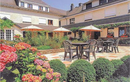 Botassart House | Le Saule