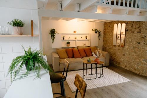 Etampes Apartment | Le Tiny Chalet