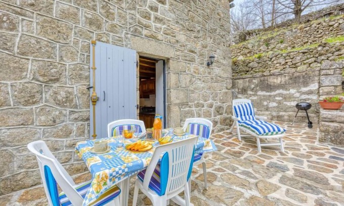 Sainte-Marguerite-Lafigere House | Le Trépadou by Interhome