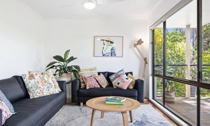 Copacabana House | LEAFY FAMILY BEACH RETREAT | Accom Holidays