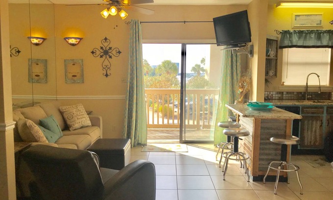 Orange Beach East Apartment | Lei Lani Life, Live it with Beach Access, Pools, Tennis, Fishing And More.