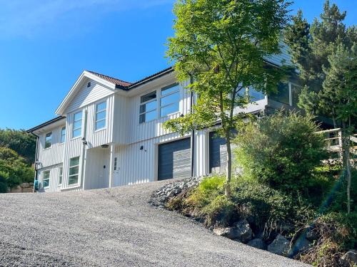 Ulefoss Apartment | Leilighet med flott uteplass