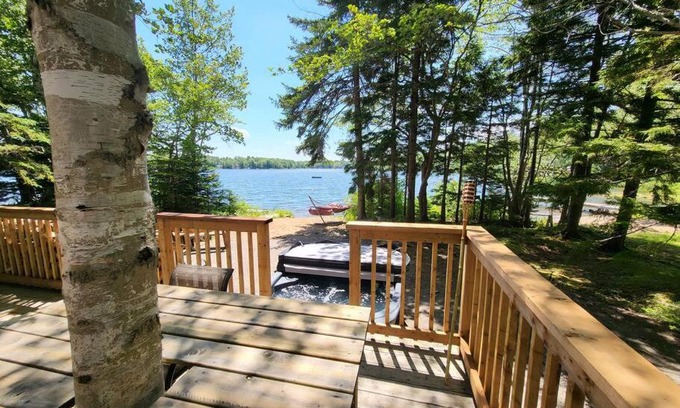 Kings County House | Leland’s Lakehouse