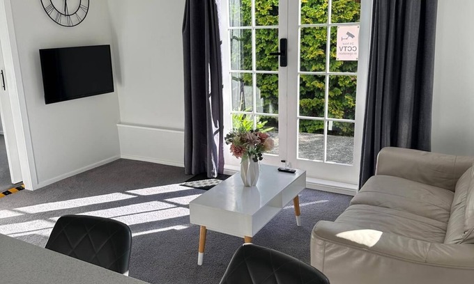 Tawa Apartment | Lemon Tree Apartment Tawa
