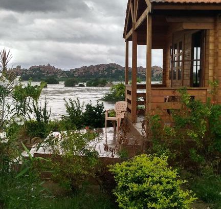 Kamalapur Bed & Breakfast | Leo wodden Resort