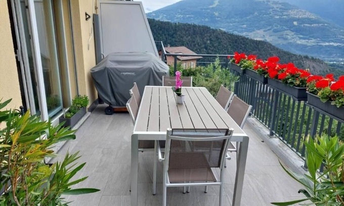 Chandolin-près-Savièse House | Les balcons du Rhône - Superior Queen Room with Two Queen Beds - 4 guestsn