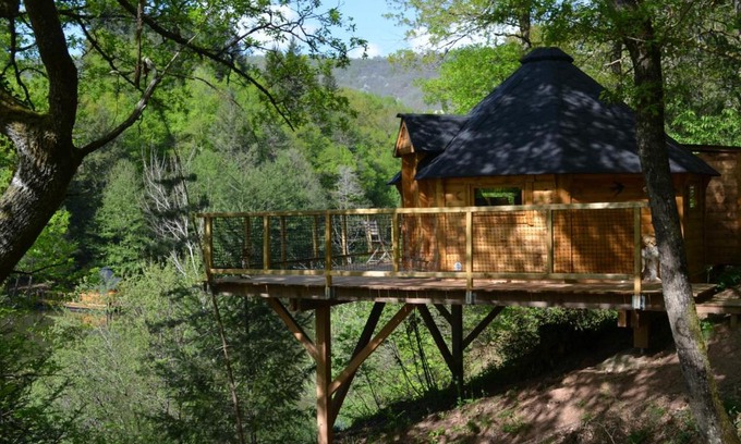 Saint-Cyprien-sur-Dourdou Other | Les cabanes du Duzou
