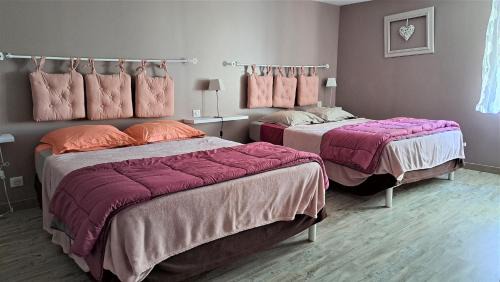 Mauleon Bed & Breakfast | Les Chambres d'Isa, 15km du Puy du Fouu