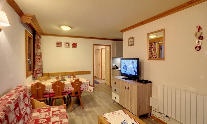Les Bruyeres Apartment | Les Menuires - Nice 3-room, 6 pers, ski-in/ski-out, free parking